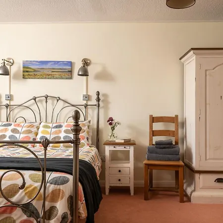 Badgers Way - With Hot Tub Holiday home Padstow